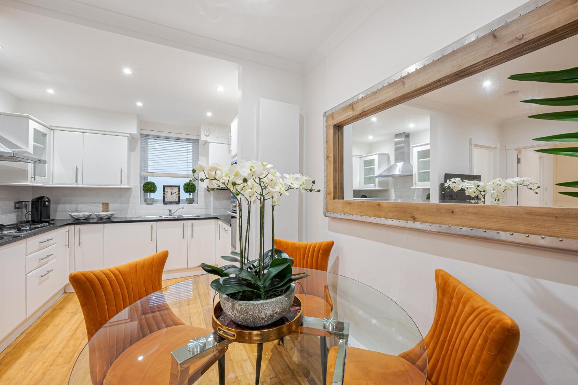 Apartment Chic Belgravia Hideaway With Private Patio 10 Mins To Harrods *